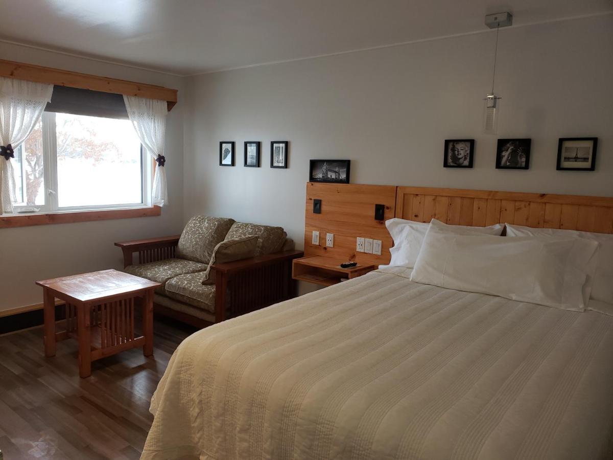 Quest Motel Whitewood Eksteriør billede